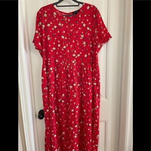 Wednesday’s Girl midi floral dress